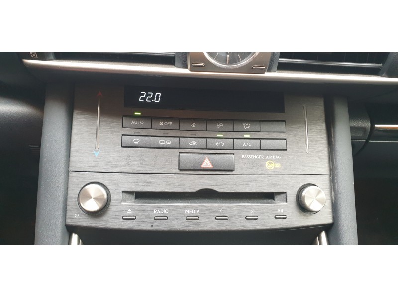 Recambio de mando climatizador para lexus xe2 is300h referencia OEM IAM 5590053580  