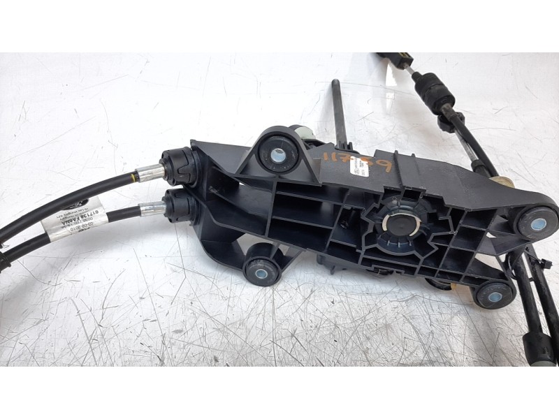 Recambio de palanca cambio para ford fiesta (cb1) ghia referencia OEM IAM 8A6R7C453MBB  