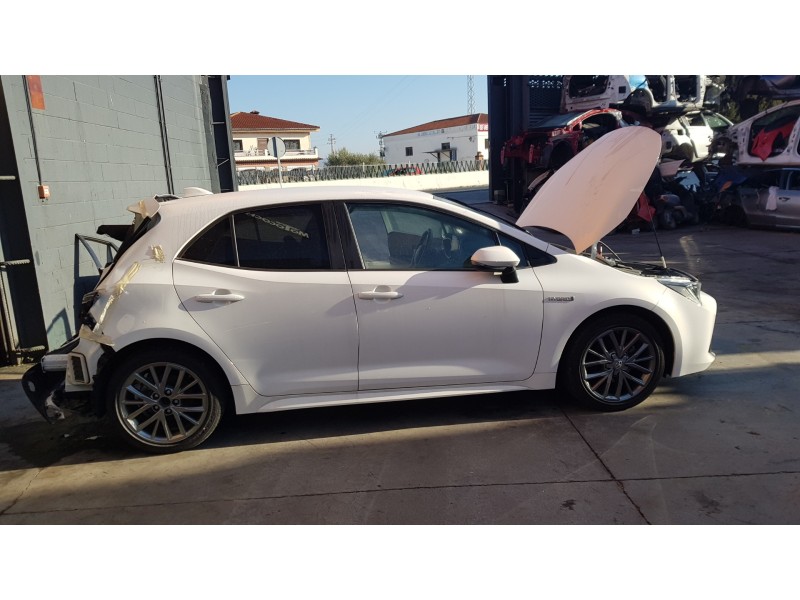 toyota corolla (e21) del año 2021