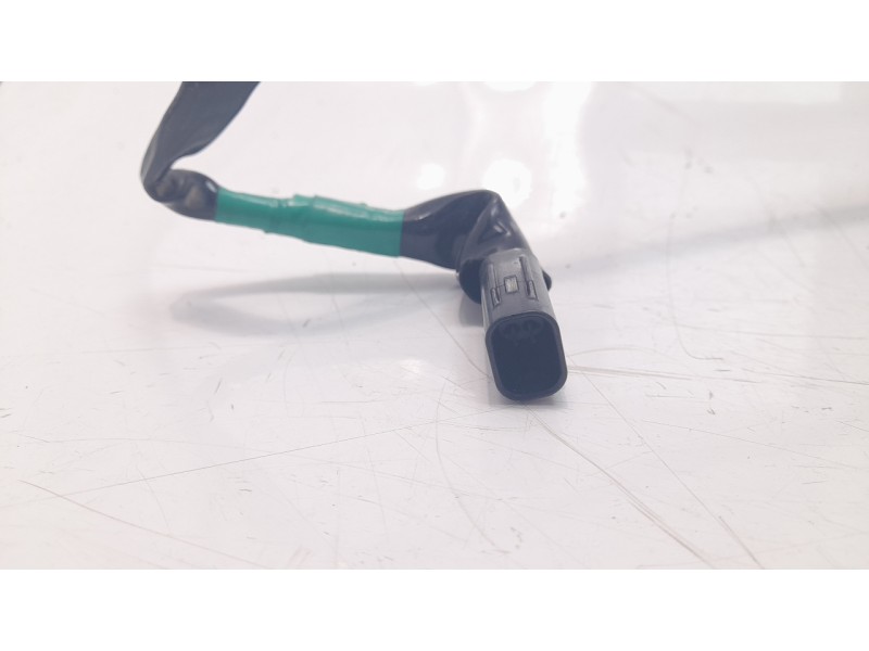 Recambio de piloto trasero central para honda cb125 r referencia OEM IAM 33701K98E21  