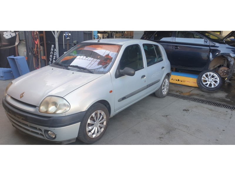 renault clio ii fase i (b/cbo) del año 2001