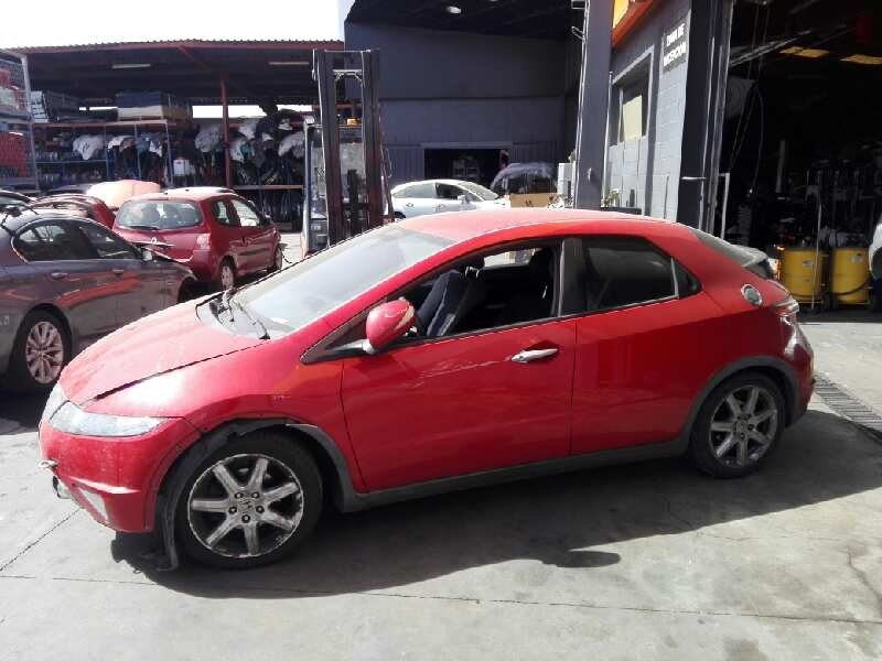 honda civic berlina 5 (fk) del año 2008