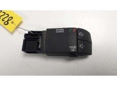 Recambio de mando multifuncion para dacia duster laureate 4x2 referencia OEM IAM 255522448R  