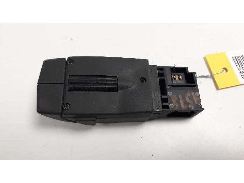 Recambio de mando multifuncion para dacia duster laureate 4x2 referencia OEM IAM 255522448R  