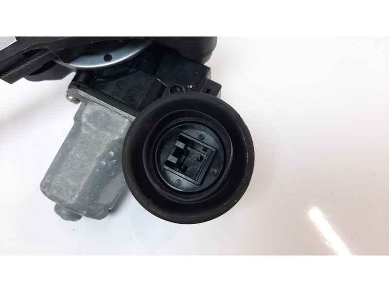 Recambio de elevalunas trasero derecho para mazda 3 berlina (bp) referencia OEM IAM BCJH72590A  