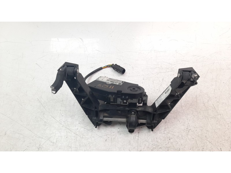 Recambio de araña para bmw r 1250 rt referencia OEM IAM 7728676  