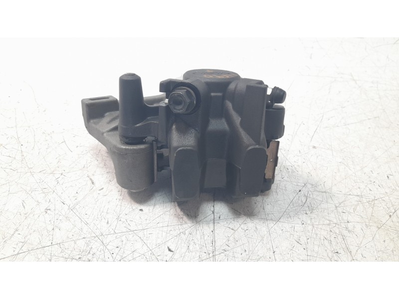Recambio de pinza de freno trasera derecha para honda cb125 r referencia OEM IAM 43150K94T11  