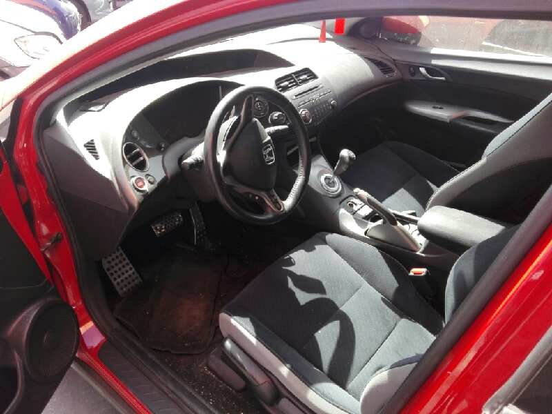 honda civic berlina 5 (fk) del año 2008