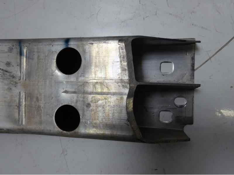 Recambio de refuerzo paragolpes delantero para mg rover serie 75 (j/rj) classic referencia OEM IAM   