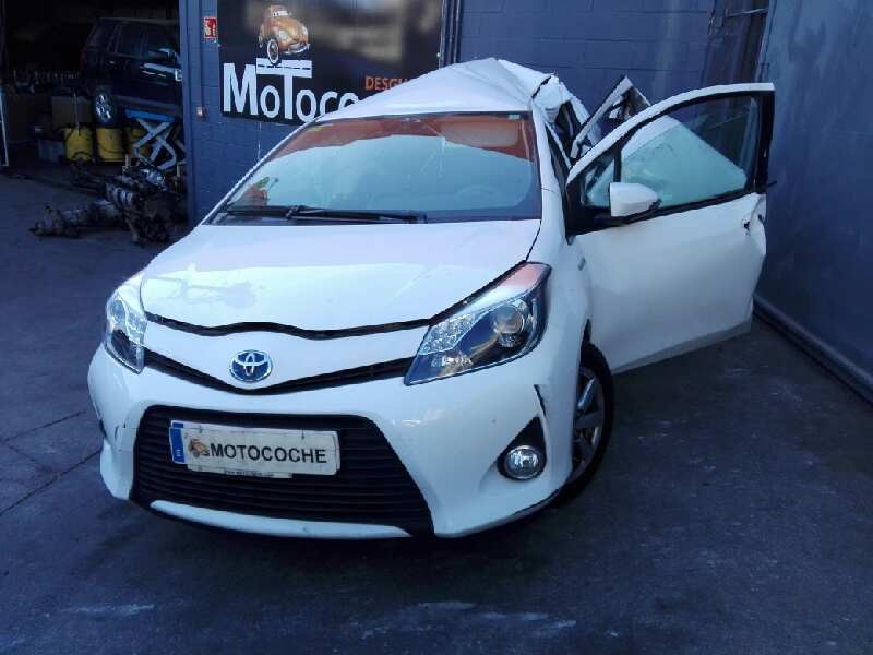 toyota yaris del año 2013
