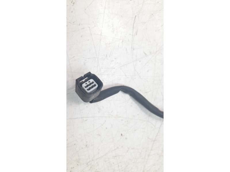 Recambio de piña luces derecha para honda cb125 r referencia OEM IAM 35130K94T01  