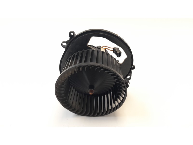 Recambio de ventilador calefaccion para bmw serie 3 lim. (f30) 2.0 16v turbodiesel referencia OEM IAM T942466  