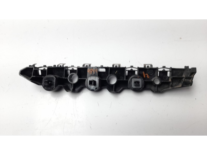 Recambio de molduras delanteras para nissan pulsar (c13) acenta referencia OEM IAM 852273ZL0A  