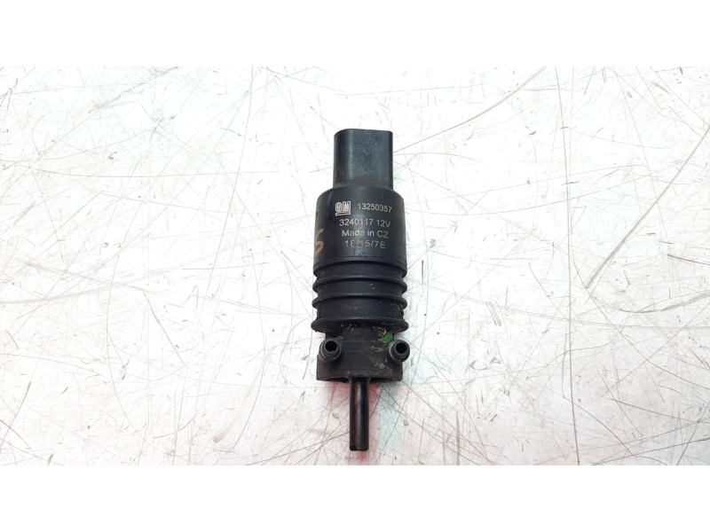 Recambio de bomba limpia para opel insignia berlina selective referencia OEM IAM 13250357  