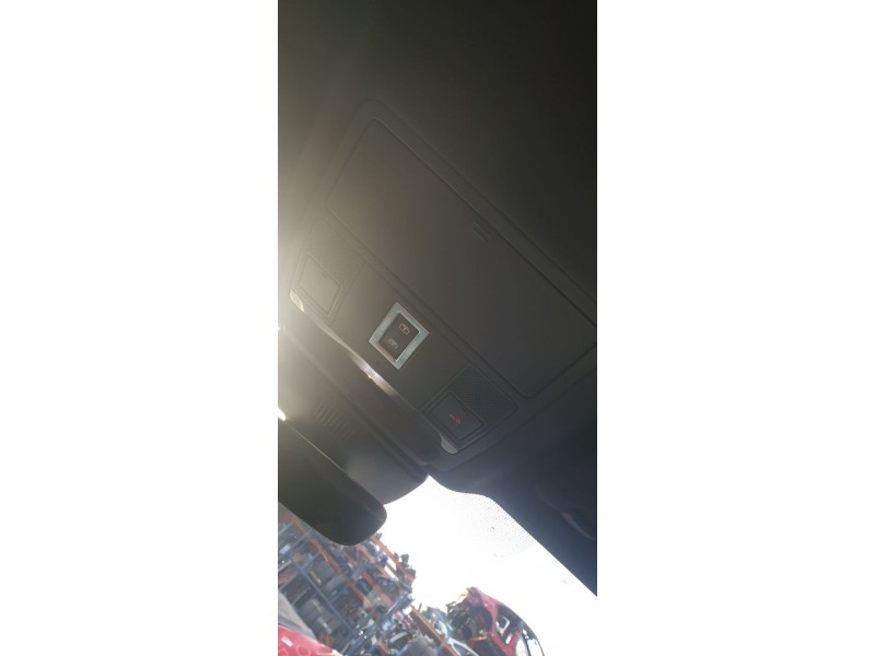 Recambio de luz interior para jaguar e-pace first edition referencia OEM IAM HJ32519A58  