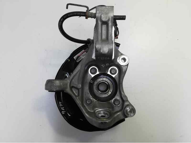 Recambio de mangueta delantera izquierda para toyota lexus ct 200h referencia OEM IAM   