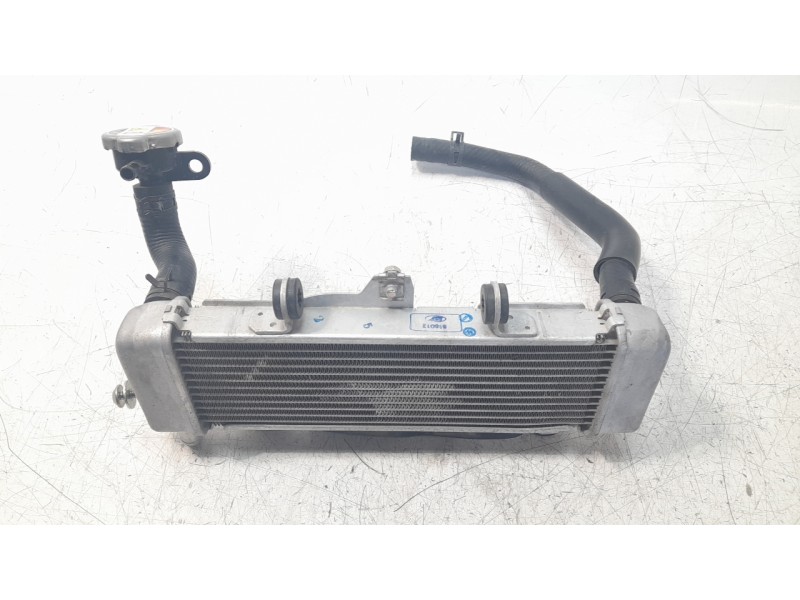 Recambio de radiador agua para honda cb125 r referencia OEM IAM 19010K94T01  