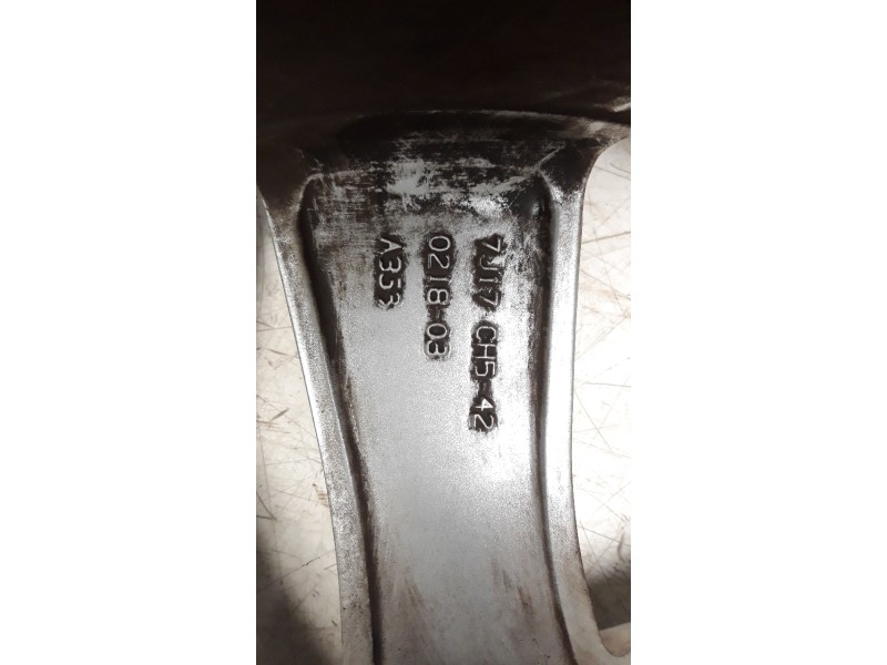 Recambio de llanta para peugeot 5008 1.6 blue-hdi fap referencia OEM IAM 9809687177 17PULGADAS 