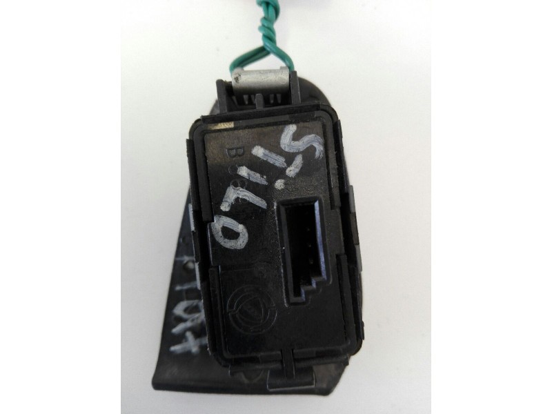 Recambio de mando elevalunas delantero derecho para fiat stilo (192) 1.6 16v cat referencia OEM IAM   