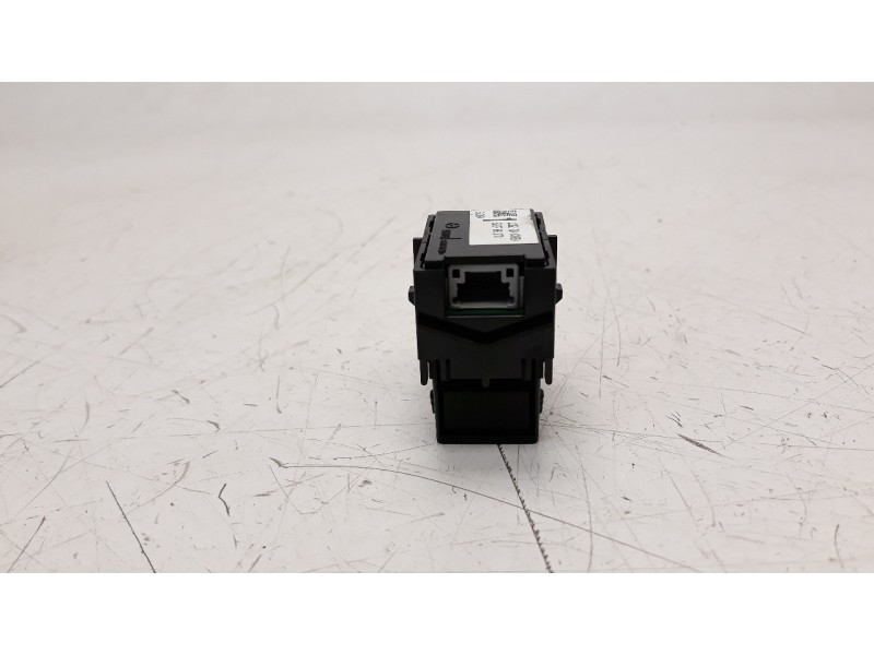 Recambio de mando elevalunas delantero derecho para mazda 3 berlina (bp) referencia OEM IAM BDGF66370  