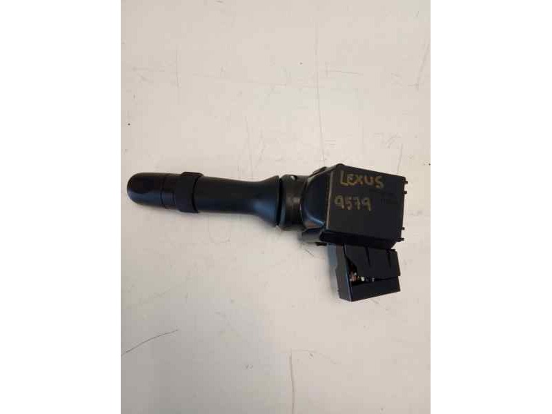 Recambio de mando limpia para toyota lexus ct 200h referencia OEM IAM   