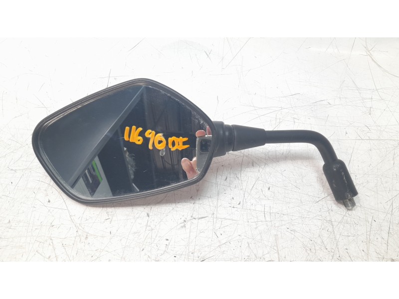 Recambio de retrovisor izquierdo para honda cb125 r referencia OEM IAM 88220K98E21  