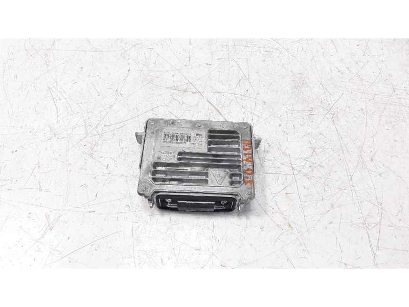 Recambio de centralita faros xenon para volvo v60 kombi 2.0 diesel cat referencia OEM IAM 89089352  