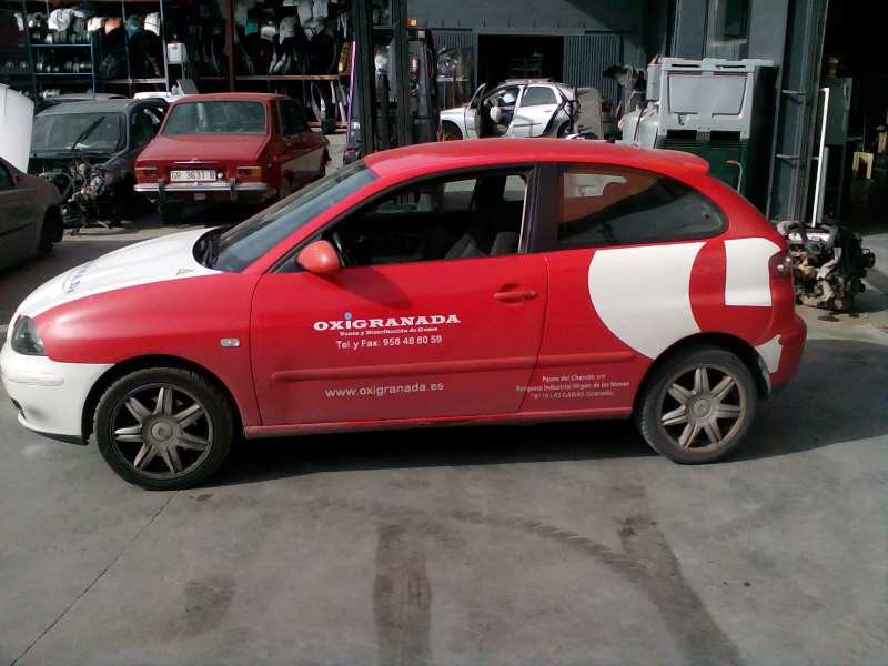 seat ibiza (6l1) del año 2002
