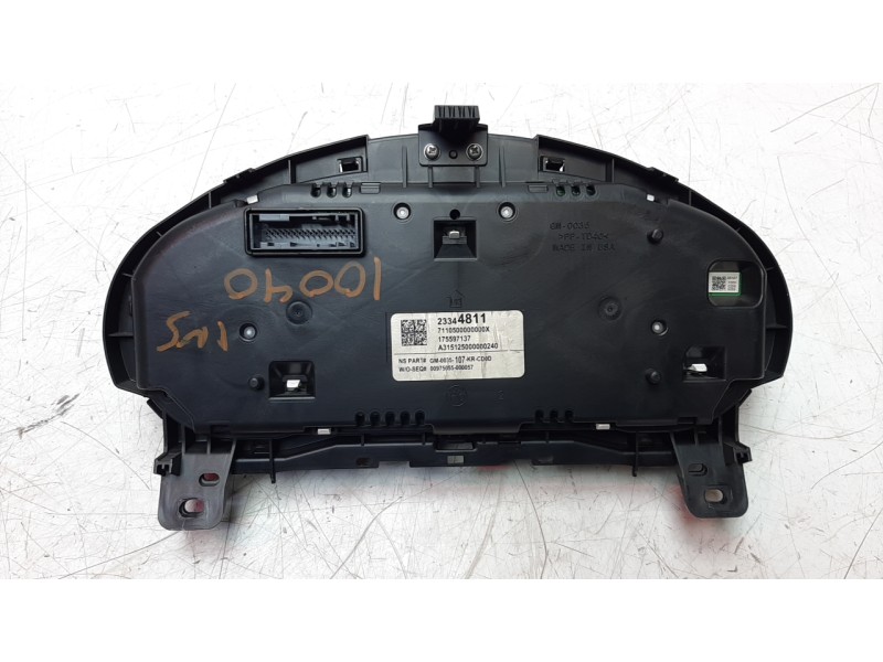 Recambio de cuadro instrumentos para opel insignia berlina selective referencia OEM IAM 23344811  