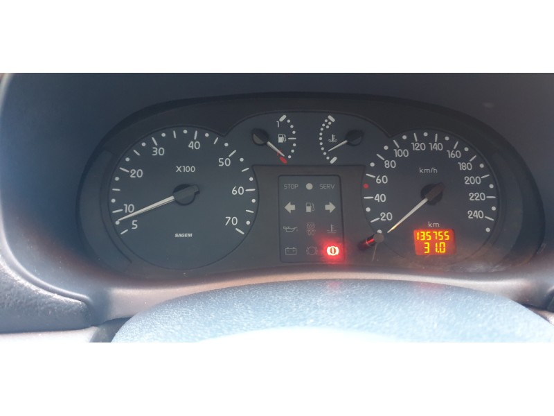 renault clio ii fase i (b/cbo) del año 2001