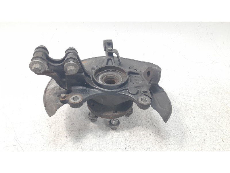 Recambio de mangueta delantera derecha para peugeot 5008 1.6 blue-hdi fap referencia OEM IAM 1647857080  