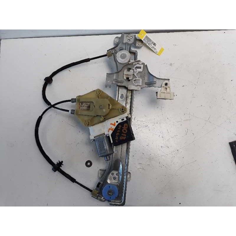 Recambio de elevalunas trasero izquierdo para renault megane iii berlina 5 p emotion referencia OEM IAM 827210003R 106198618 115