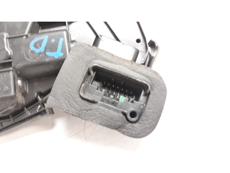 Recambio de cerradura puerta trasera izquierda para volkswagen passat lim. (3g2) advance bmt referencia OEM IAM 5E0839015C  