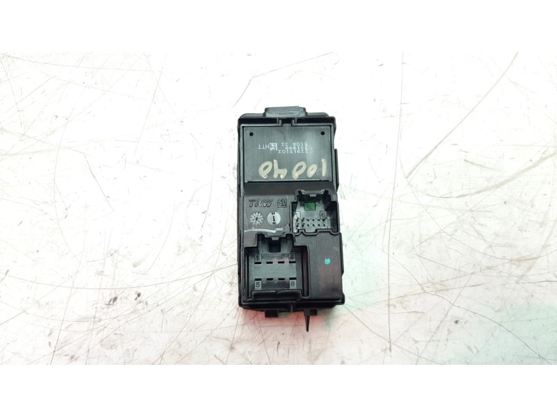 Recambio de mando elevalunas delantero derecho para opel insignia berlina selective referencia OEM IAM 22915102 IAF230077GM 