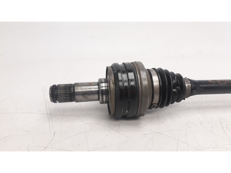 Recambio de transmision trasera derecha para lexus is200 (ds2/is2) 2.2 d-4d cat referencia OEM IAM 4233030160  