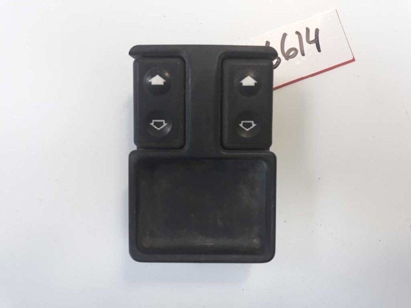 Recambio de mando elevalunas delantero izquierdo para bmw serie 5 berlina (e34) 520i (110kw) referencia OEM IAM 61311374491  