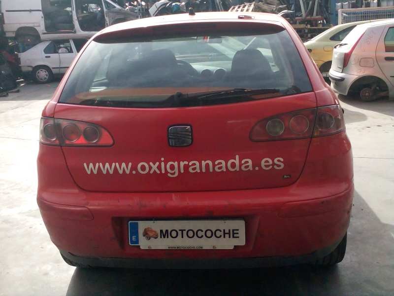 seat ibiza (6l1) del año 2002