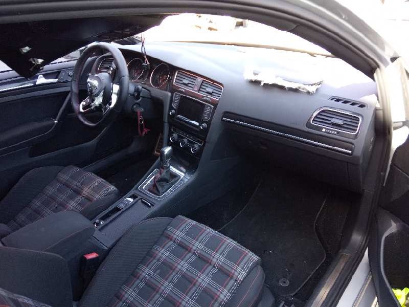 volkswagen golf vii lim. del año 2014