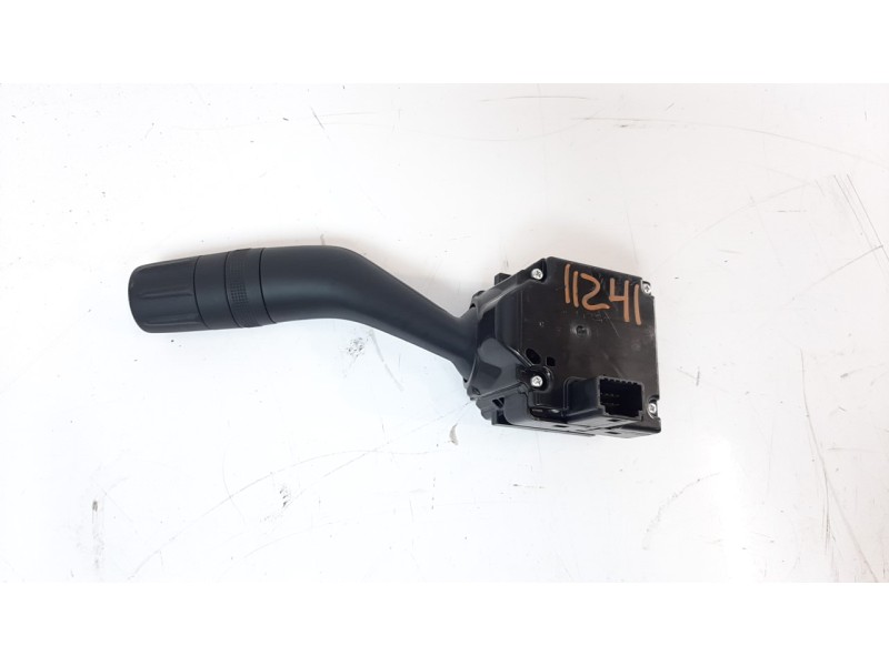 Recambio de mando limpia para mazda 3 berlina (bp) referencia OEM IAM BDENA21513  