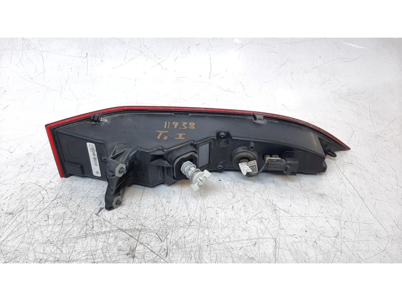 Recambio de piloto trasero izquierdo para jaguar f-pace 300 sport awd referencia OEM IAM HK8313405  