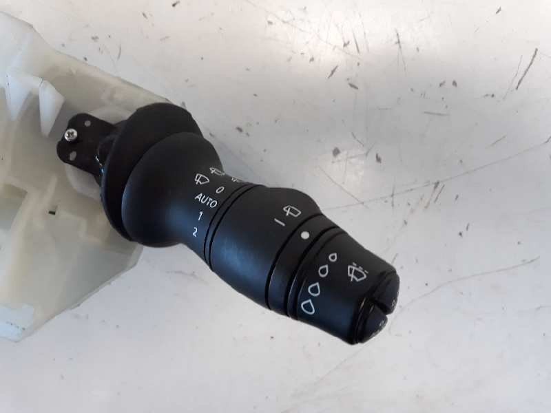 Recambio de mando multifuncion para renault megane iii berlina 5 p emotion referencia OEM IAM 255670019R  