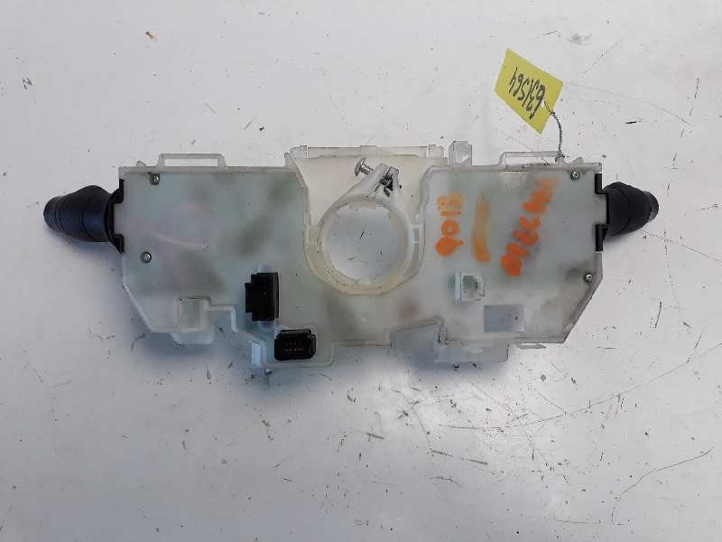 Recambio de mando multifuncion para renault megane iii berlina 5 p emotion referencia OEM IAM 255670019R  