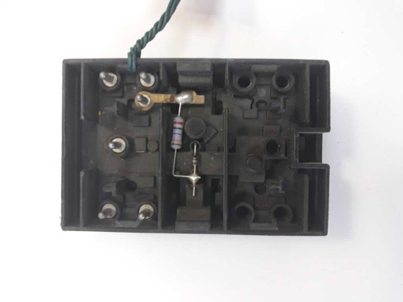 Recambio de mando elevalunas delantero izquierdo para bmw serie 5 berlina (e34) 520i (110kw) referencia OEM IAM 61311374491  