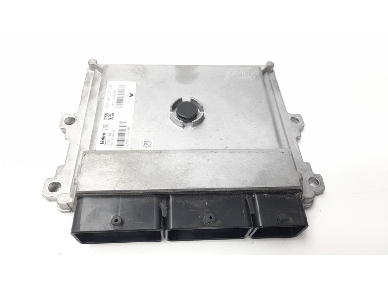 Recambio de centralita motor uce para dacia sandero stepway referencia OEM IAM 237103008R V29030397A 