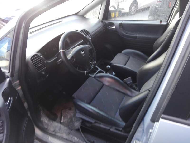 opel zafira a del año 2002