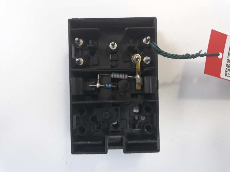 Recambio de mando elevalunas delantero izquierdo para bmw serie 5 berlina (e34) 520i (110kw) referencia OEM IAM 61311374491  