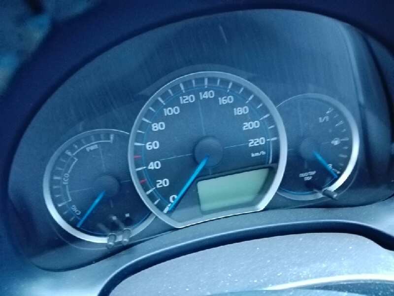 toyota yaris del año 2013