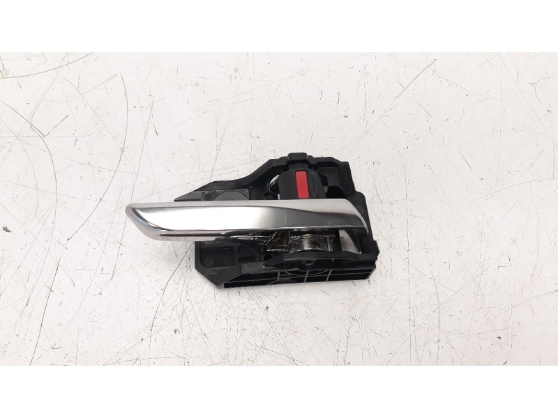 Recambio de maneta interior delantera derecha para mazda 3 berlina (bp) referencia OEM IAM BCJHV8392  