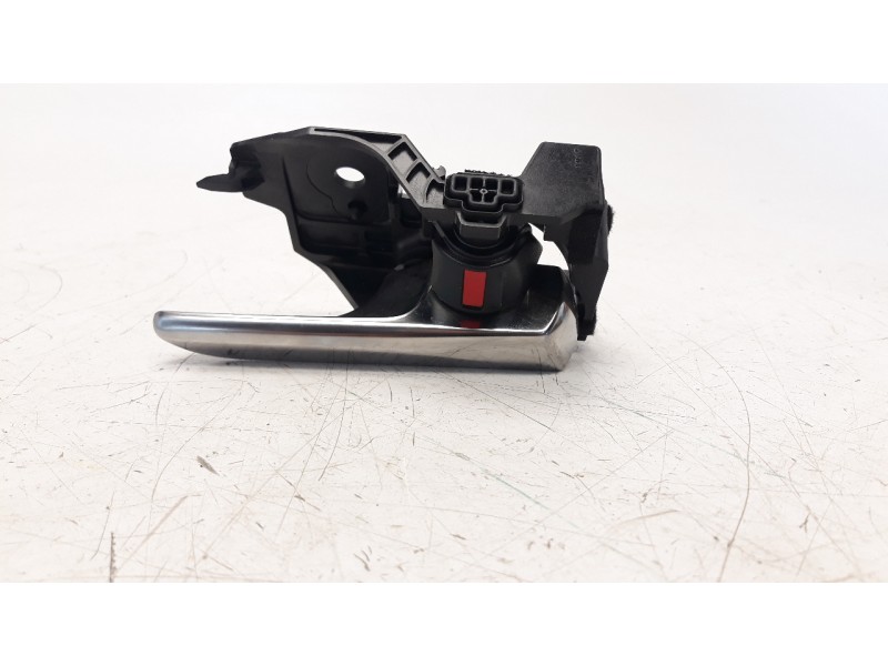 Recambio de maneta interior delantera derecha para mazda 3 berlina (bp) referencia OEM IAM BCJHV8392  
