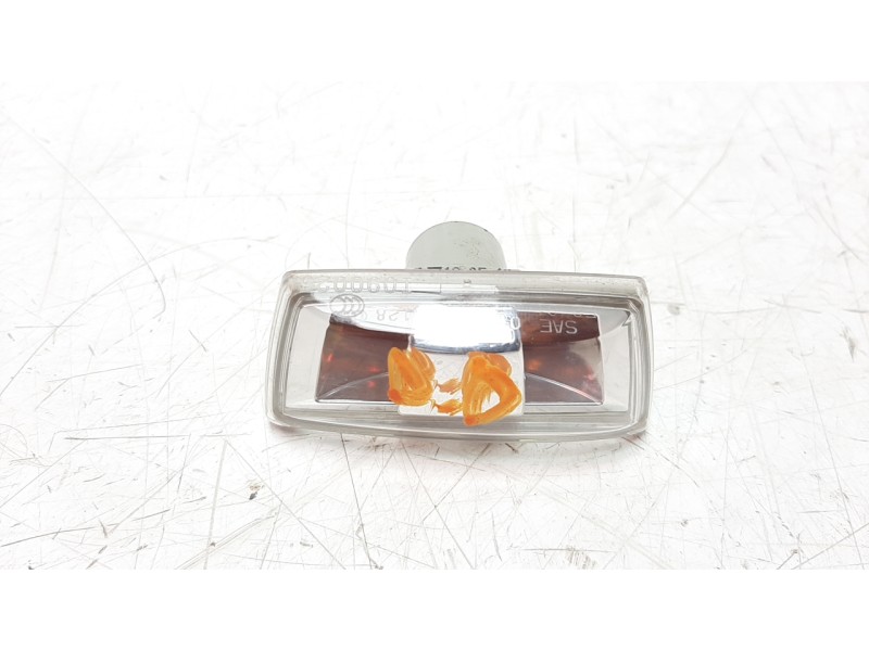Recambio de piloto lateral derecho para opel zafira b 1.7 16v cdti referencia OEM IAM 13252455 108351619 OP4104140